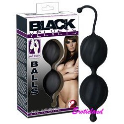Черные бархатные шарики